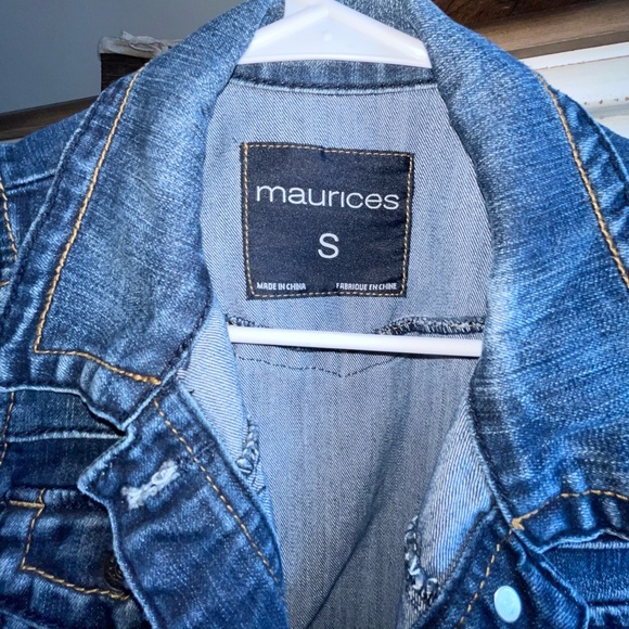 Maurice’s dark wash jean jacket vest in size small - Picture 4 of 4